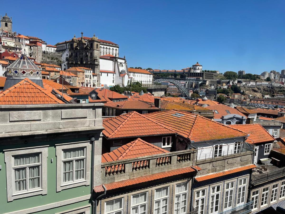 Porto Republica Ribeira, Porto